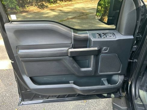 Used 2015 Ford F150 Lariat w/ Equipment Group 502A Luxury AWD/4WD image 13