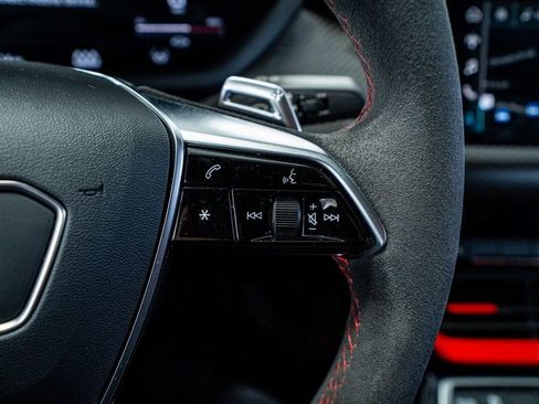 Used 2023 Audi RS e-tron GT image 41