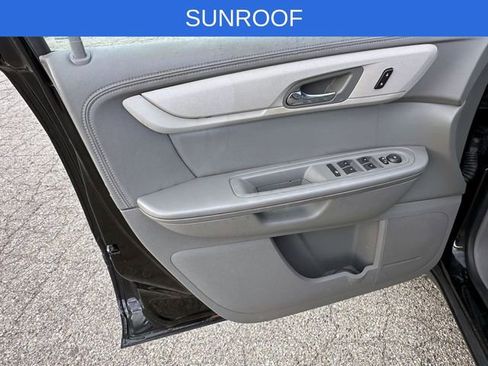 Certified 2017 Chevrolet Traverse LT w/ Style and Technology Package image 16