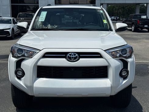 Used 2023 Toyota 4Runner SR5 Premium w/ Moonroof Package RWD image 8