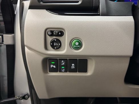Used 2020 Honda Pilot Elite image 18