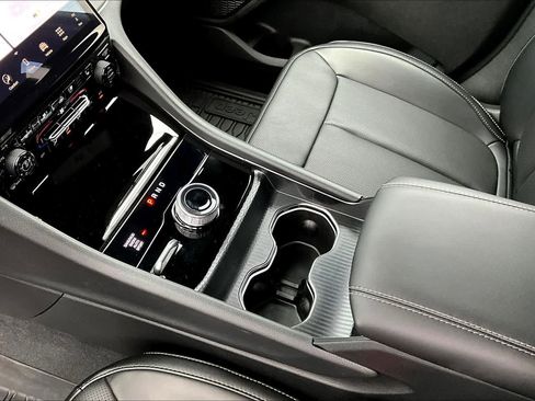 New 2025 Jeep Grand Cherokee L Limited w/ Luxury Tech Group II image 17