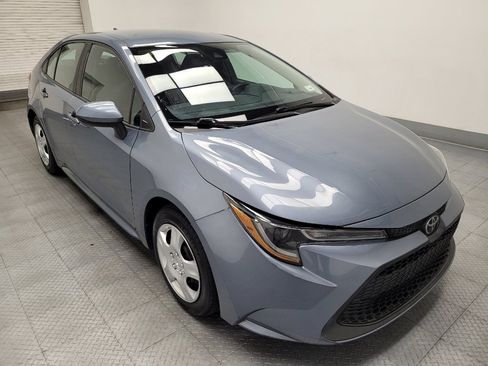 Used 2020 Toyota Corolla LE FWD image 13