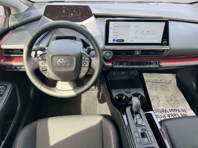 Used 2026 Toyota Prius Plug-In Hybrid FWD image 16