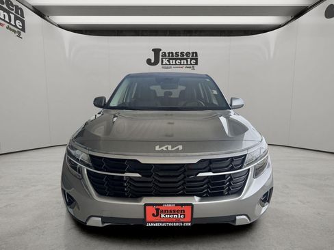 Used 2026 Kia Seltos LX AWD/4WD image 4