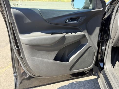 Used 2022 Chevrolet Equinox LT image 39