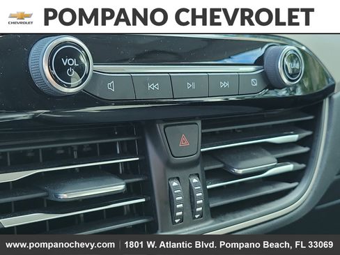 Used 2022 Ford Escape SE w/ SE Sport Appearance Package image 32