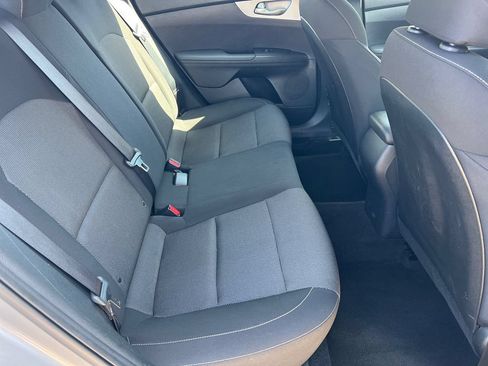 Used 2024 Kia Forte LXS FWD image 10