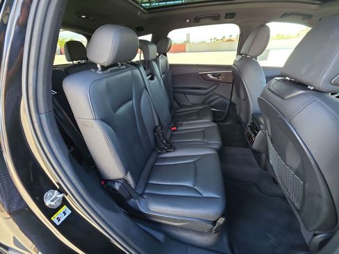 Used 2023 Audi Q7 Premium Plus w/ Premium Plus Package image 28