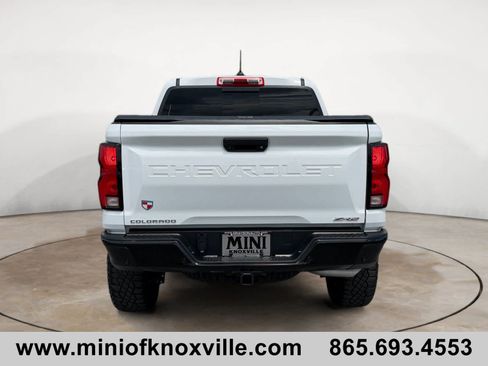 Used 2024 Chevrolet Colorado ZR2 w/ ZR2 Convenience Package III AWD/4WD image 4