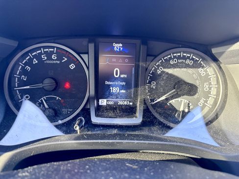 Used 2023 Toyota Tacoma TRD Off-Road image 18