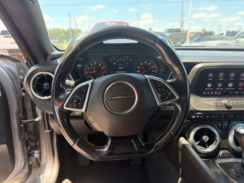 Used 2022 Chevrolet Camaro LT RWD image 39