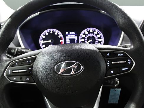 Used 2019 Hyundai Santa Fe SE FWD image 11