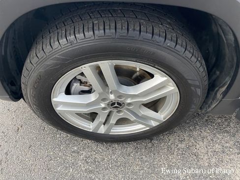 Used 2023 Mercedes-Benz GLB 250 w/ Premium Package image 36