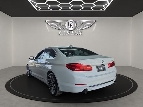 Used 2019 BMW 530i w/ Convenience Package image 4