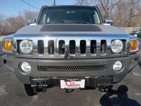 Used 2006 HUMMER H3 image 2