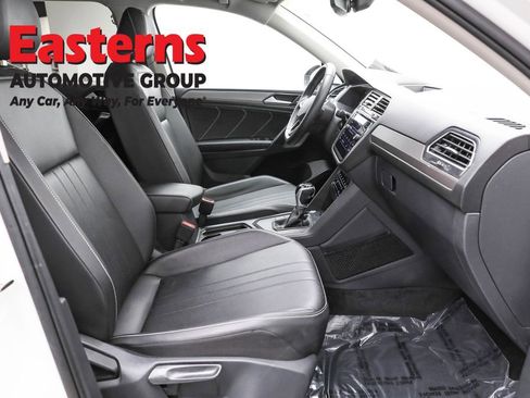 Used 2023 Volkswagen Tiguan SE image 23