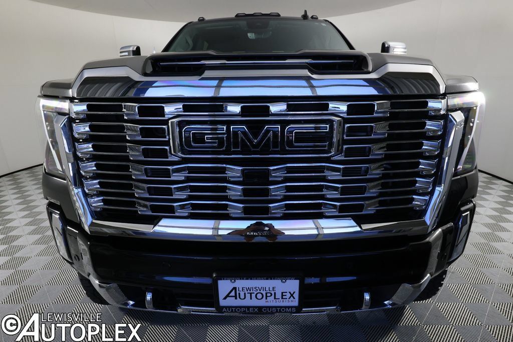 Used 2024 GMC Sierra 2500 Denali w/ Denali Reserve Package AWD/4WD image 2