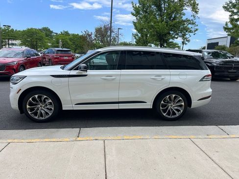 Used 2023 Lincoln Aviator Grand Touring w/ Equipment Group 301A AWD/4WD image 5