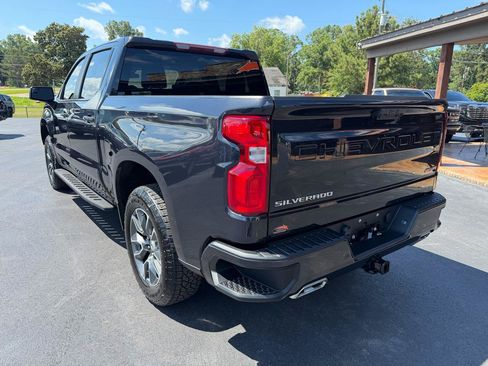 Used 2023 Chevrolet Silverado 1500 RST AWD/4WD image 2