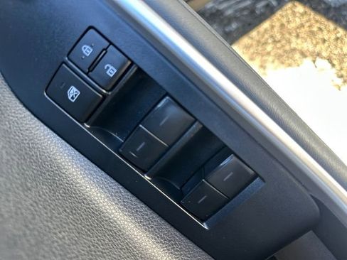 Certified 2024 Toyota Highlander LE image 27