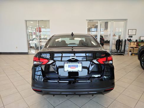 New 2025 Nissan Versa SR w/ Trunk Package image 3