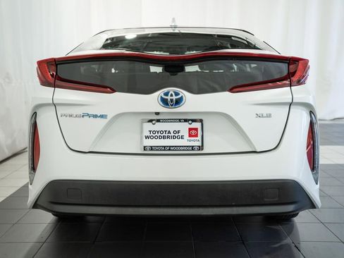 Used 2022 Toyota Prius Prime XLE FWD image 5