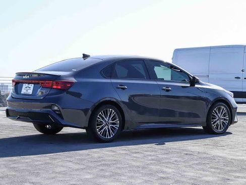 Used 2023 Kia Forte GT-Line w/ GT-Line Premium Package FWD image 4