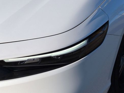 Used 2025 Honda Accord Sport image 6