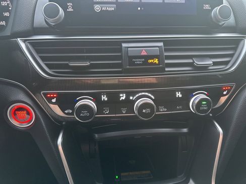 Used 2021 Honda Accord Sport image 12