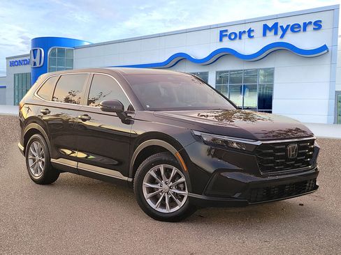 Used 2023 Honda CR-V EX image 1