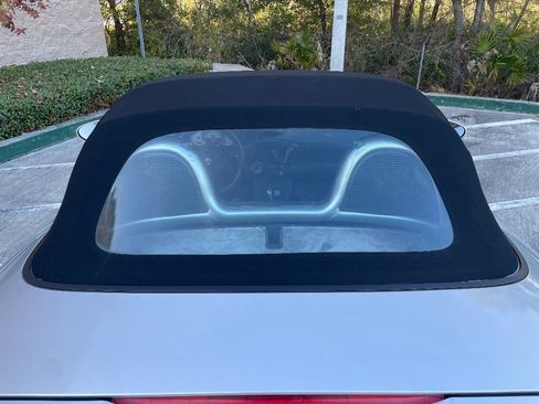 Used 2001 Porsche Boxster S image 10