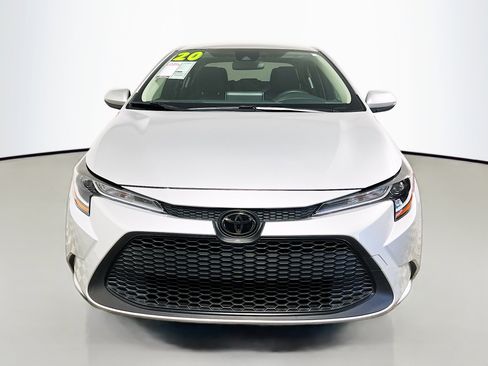 Used 2020 Toyota Corolla LE image 11