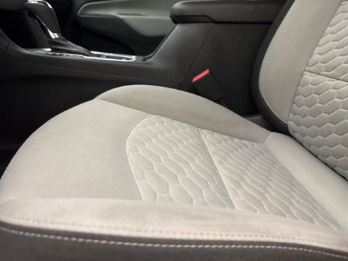 Used 2019 Chevrolet Equinox LT image 22