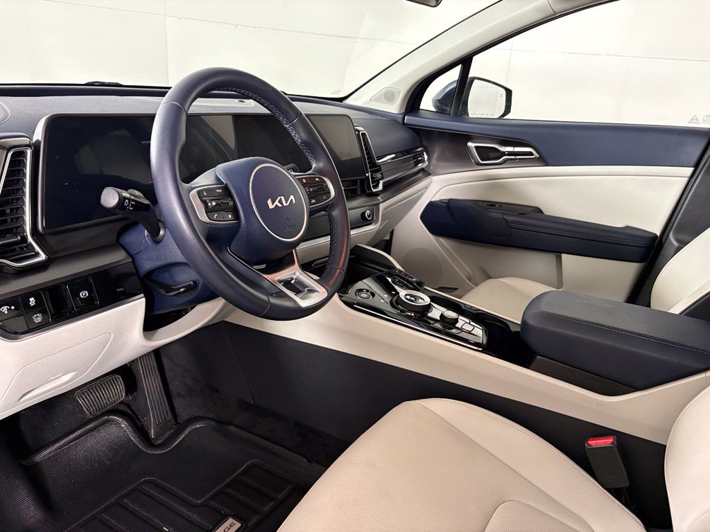 Used 2025 Kia Sportage EX AWD/4WD image 22