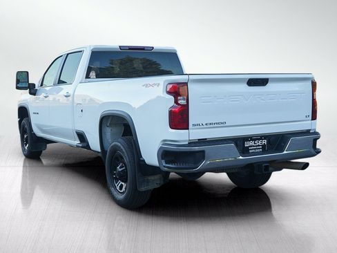 Used 2024 Chevrolet Silverado 3500 LT w/ Convenience Package AWD/4WD image 3