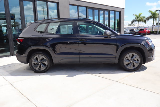 Used 2025 Volkswagen Taos S FWD image 2