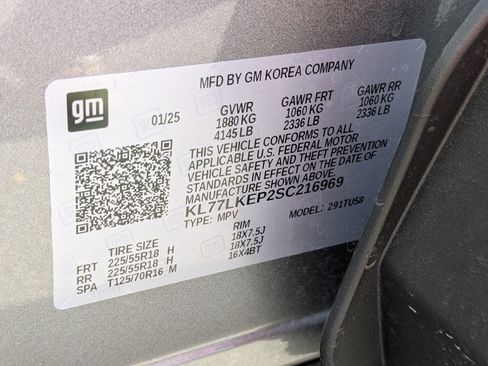 Used 2025 Chevrolet Trax ACTIV w/ Sunroof Package image 37