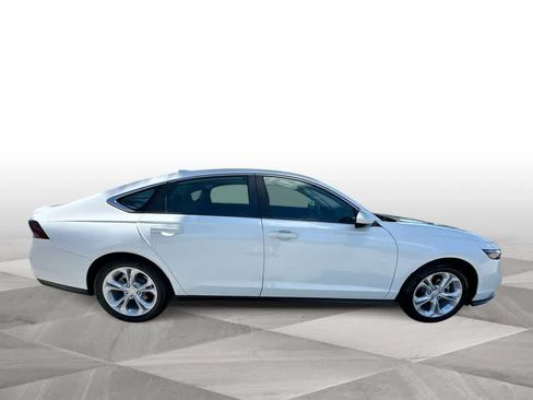 Used 2023 Honda Accord LX image 9