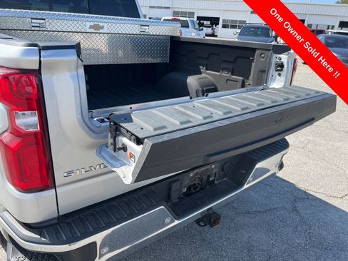 Used 2021 Chevrolet Silverado 1500 LTZ w/ Technology Package image 13