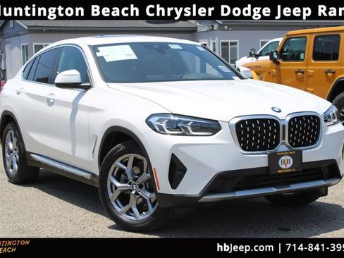 Used 2025 BMW X4 xDrive30i AWD/4WD image 1