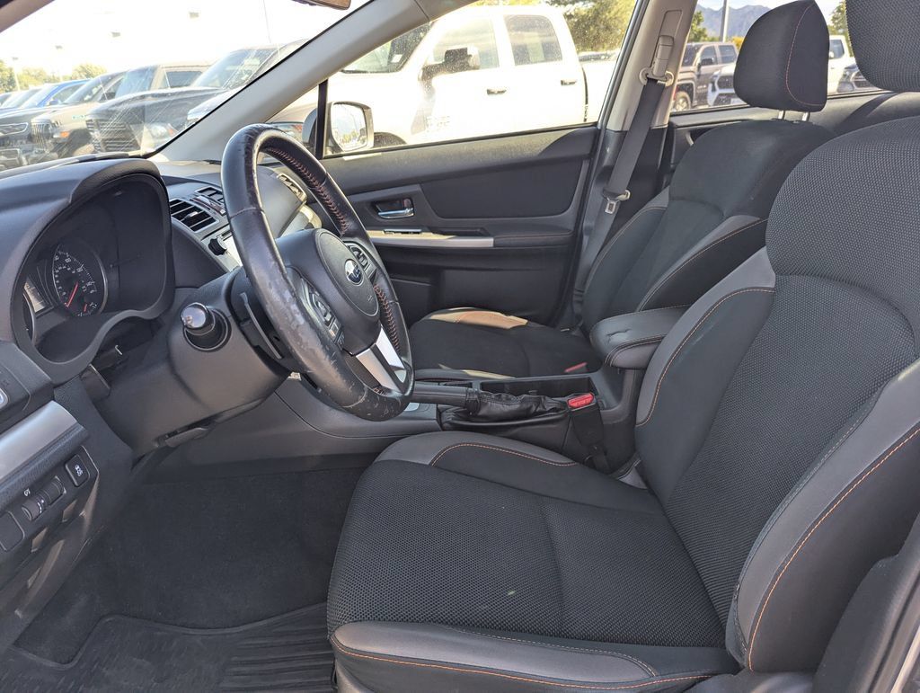 Used 2017 Subaru Crosstrek 2.0i Premium w/ Moonroof Package AWD/4WD image 23