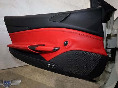 Used 2018 Ferrari 488 Spider RWD image 21