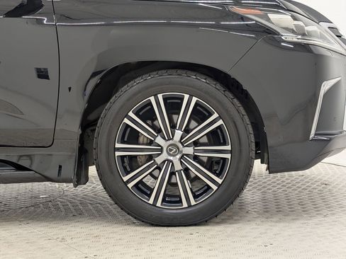 Used 2020 Lexus LX 570 4WD w/ Luxury Package image 12