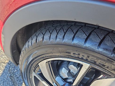 Used 2023 Chevrolet Bolt LT w/ Infotainment Package image 28