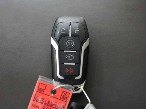 Used 2016 Lincoln MKX Reserve w/ Climate Package image 39