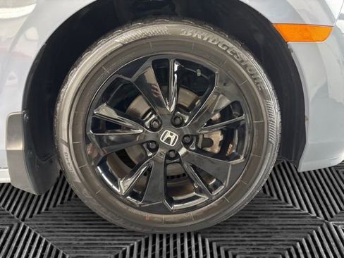 Used 2023 Honda Odyssey Sport image 32