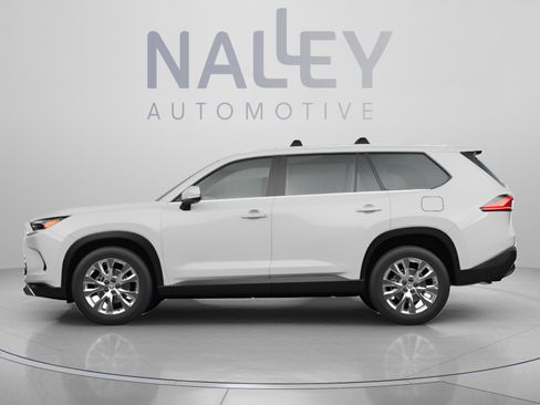 Used 2024 Toyota Grand Highlander AWD Hybrid image 2