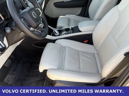 Certified 2023 Volvo XC40 B5 Plus w/ Protection Package Premier image 26