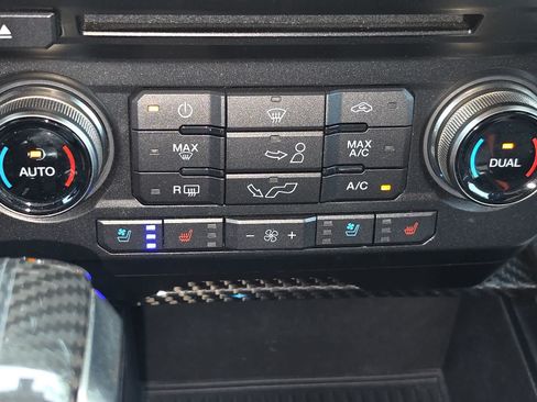 Used 2018 Ford F150 Raptor w/ Equipment Group 802A Luxury AWD/4WD image 30